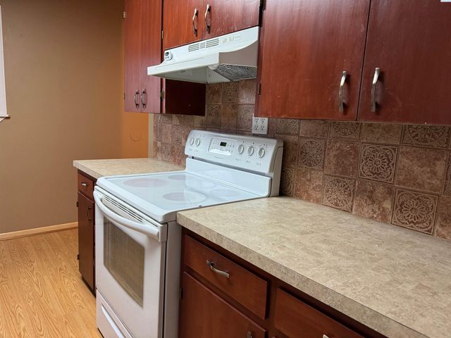 612 Blue Street, Richland, WA 99354