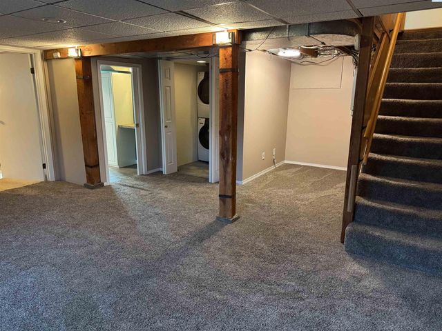 612 Blue Street, Richland, WA 99354