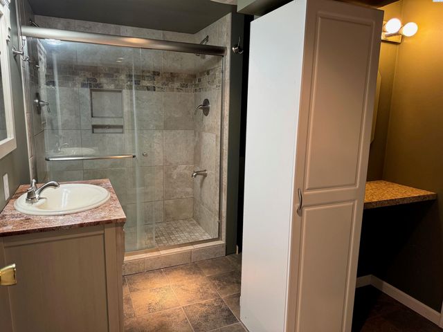 612 Blue Street, Richland, WA 99354