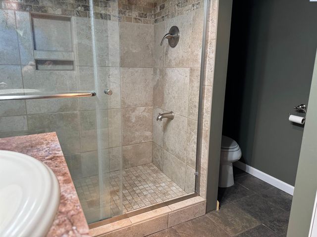 612 Blue Street, Richland, WA 99354