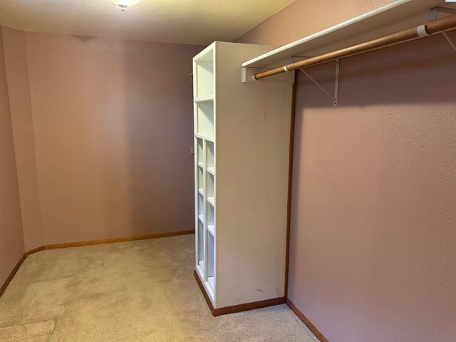 612 Blue Street, Richland, WA 99354