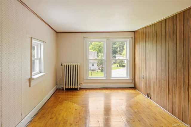 64 W Market Street, Red Hook, NY 12571