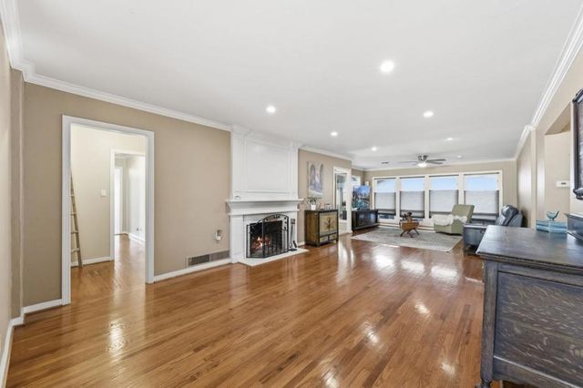 976 2nd Avenue, Redwood City, CA 94063