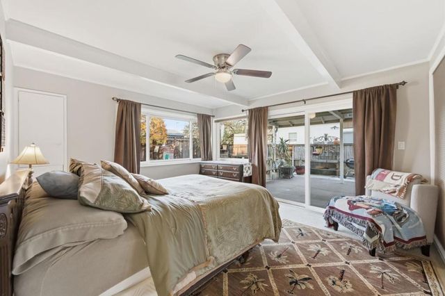 976 2nd Avenue, Redwood City, CA 94063