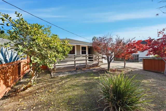 976 2nd Avenue, Redwood City, CA 94063