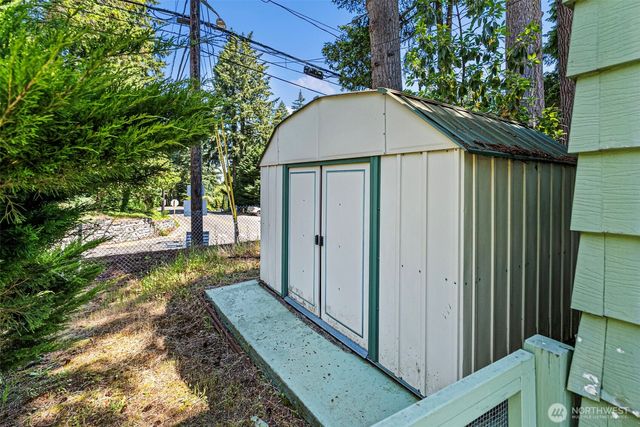 940 Yoder Lane NE, Bremerton, WA 98311