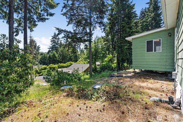 940 Yoder Lane NE, Bremerton, WA 98311