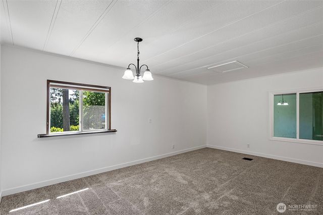 940 Yoder Lane NE, Bremerton, WA 98311