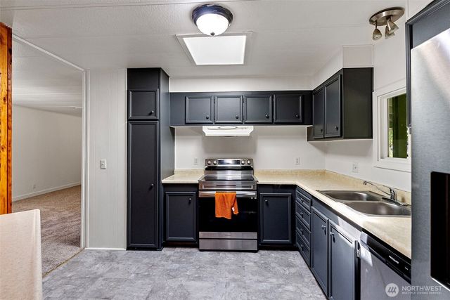 940 Yoder Lane NE, Bremerton, WA 98311