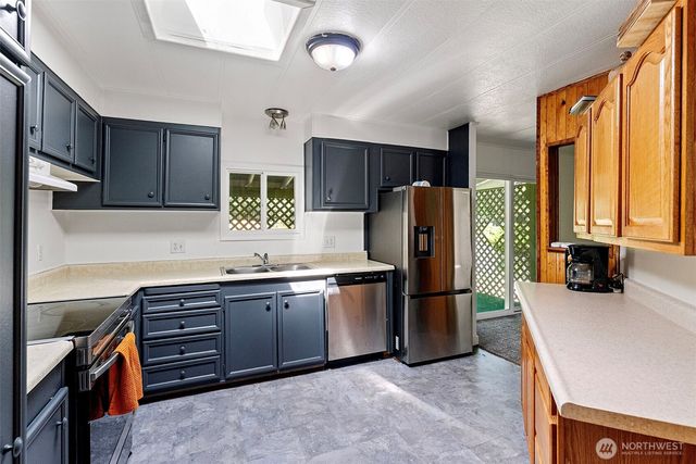 940 Yoder Lane NE, Bremerton, WA 98311