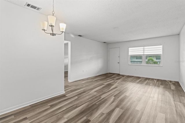 5257 81ST LANE N 17, St Petersburg, FL 33709