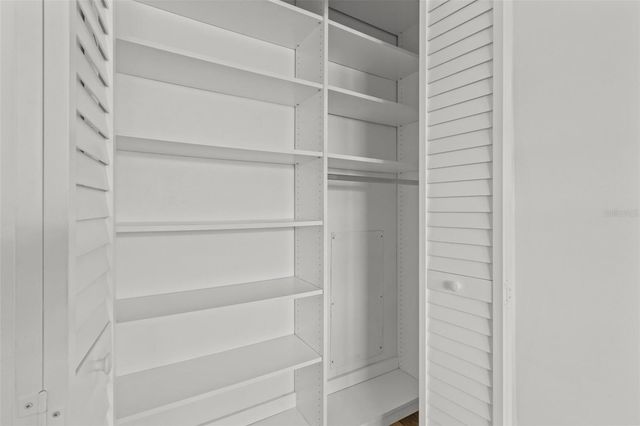 5257 81ST LANE N 17, St Petersburg, FL 33709