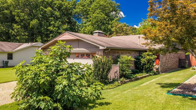 1400 Pickering Drive, Little Rock, AR 72211