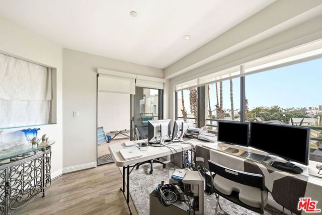 122 Ocean Park Boulevard 507, Santa Monica, CA 90405