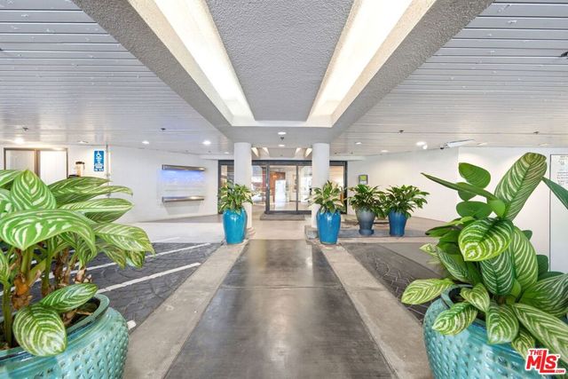 122 Ocean Park Boulevard 507, Santa Monica, CA 90405