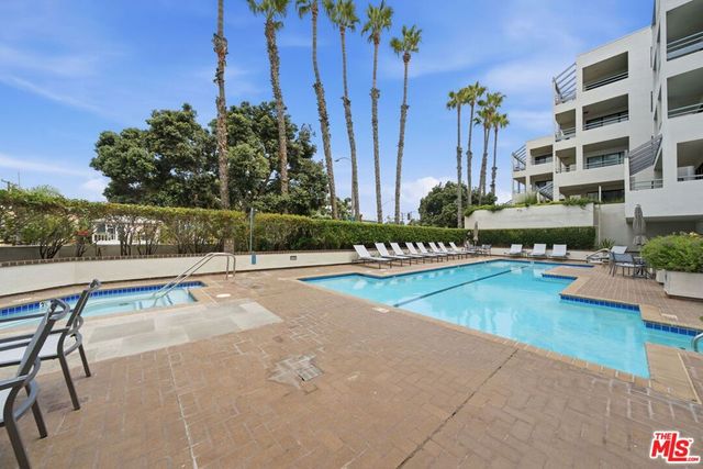 122 Ocean Park Boulevard 507, Santa Monica, CA 90405