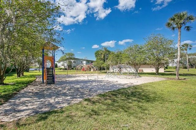 1695 LEE ROAD B108, Winter Park, FL 32789