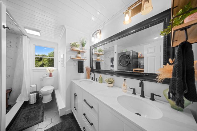 1109 Shootflying Hill Road, Centerville, MA 02632