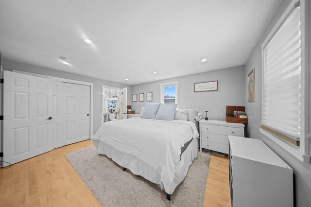 1109 Shootflying Hill Road, Centerville, MA 02632