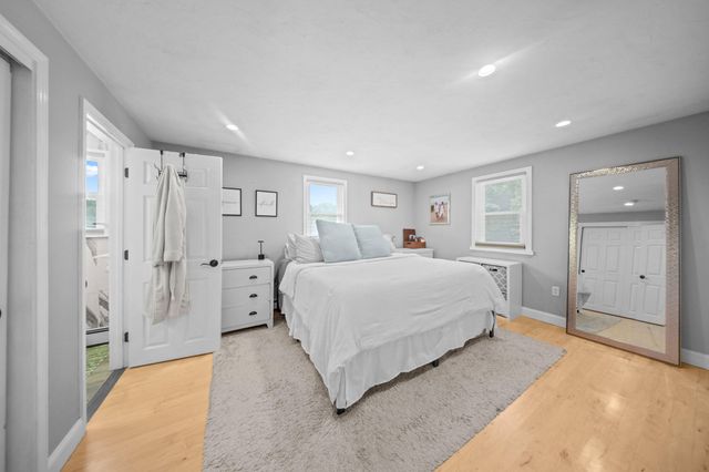 1109 Shootflying Hill Road, Centerville, MA 02632