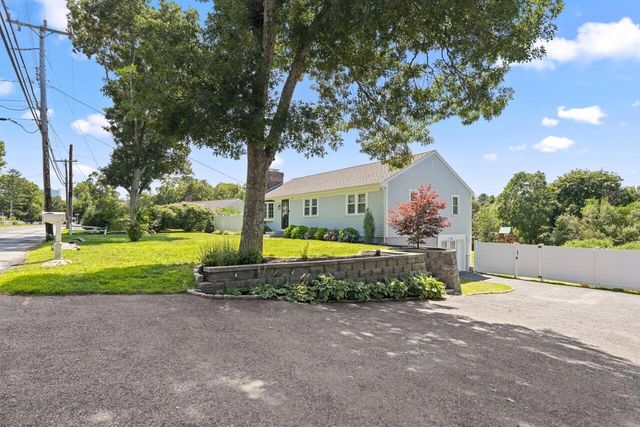 1109 Shootflying Hill Road, Centerville, MA 02632