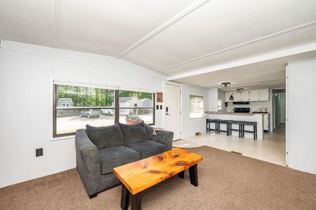 2 Hemlock Haven Drive, Hampton, NH 03842