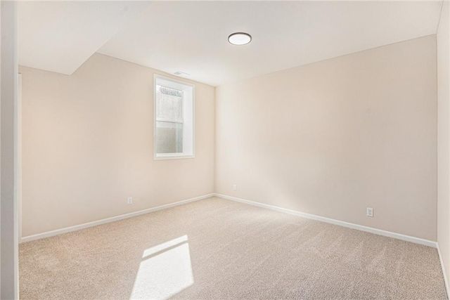 1221 S Desoto Road, Lansing, KS 66048