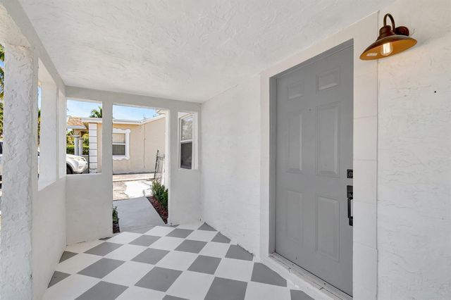 950 29th Street, West Palm Beach, FL 33407