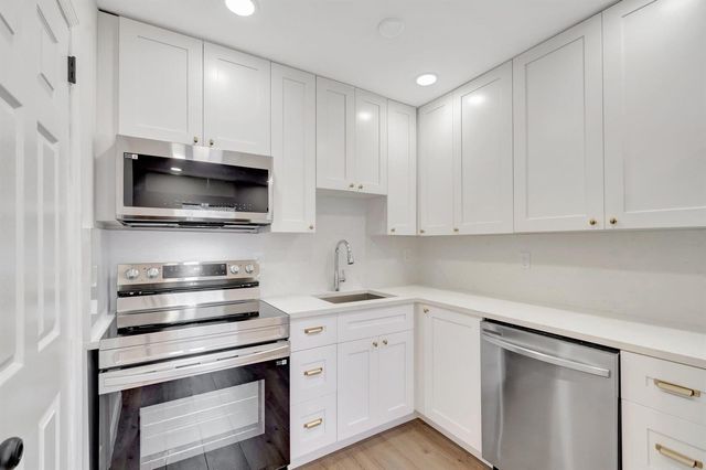 950 29th Street, West Palm Beach, FL 33407