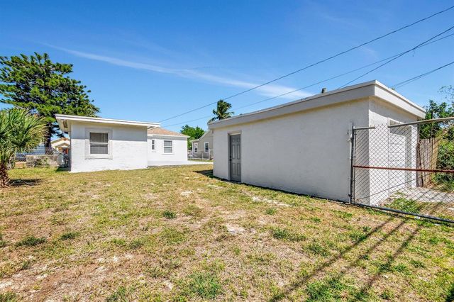 950 29th Street, West Palm Beach, FL 33407