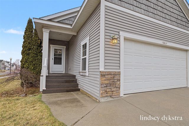 10864 Constant Drive, Allendale, MI 49401