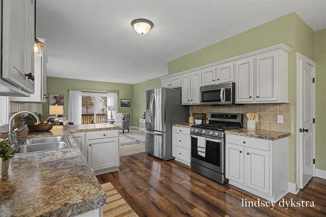 10864 Constant Drive, Allendale, MI 49401