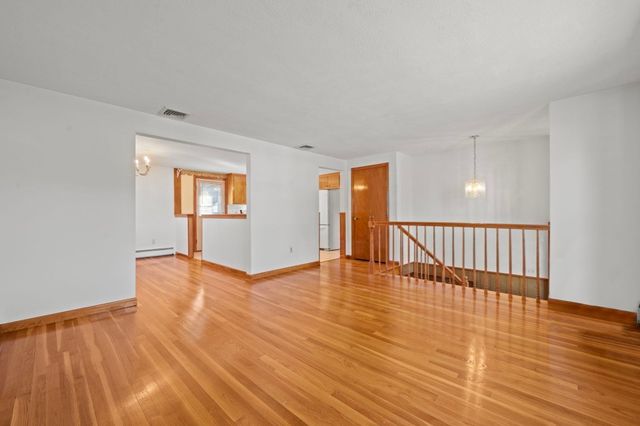 2 Wolcott Road, Saugus, MA 01906