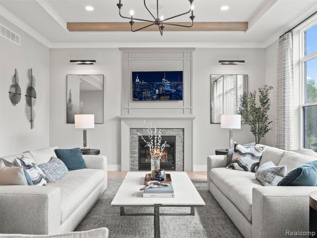 25866 Hickory Creek Lane, New Hudson, MI 48165