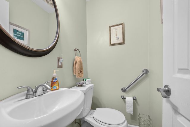 4376 Knightsbridge Lane, West Bloomfield Twp, MI 48323