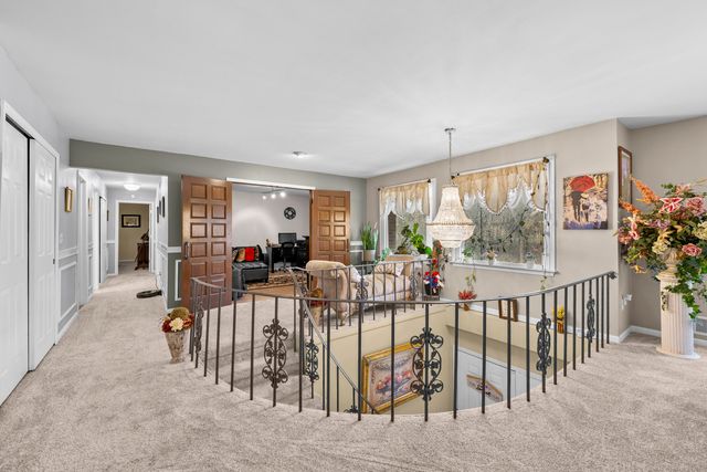 4376 Knightsbridge Lane, West Bloomfield Twp, MI 48323