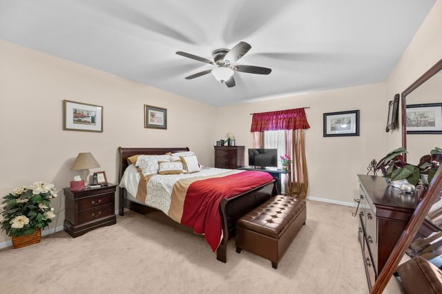 4376 Knightsbridge Lane, West Bloomfield Twp, MI 48323