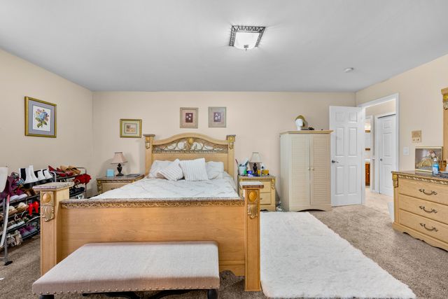 4376 Knightsbridge Lane, West Bloomfield Twp, MI 48323