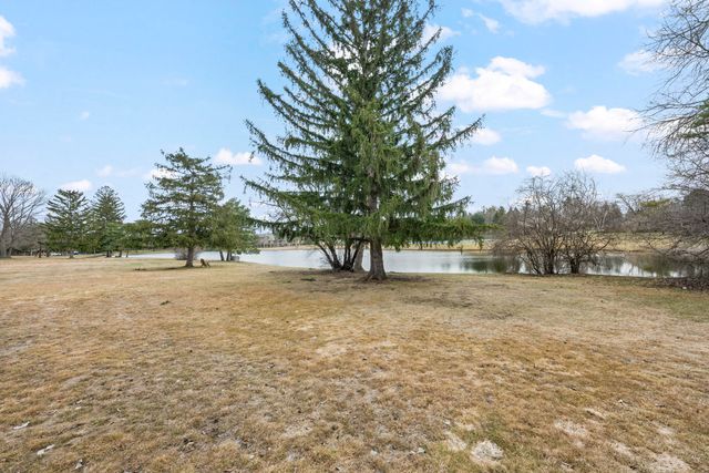 4376 Knightsbridge Lane, West Bloomfield Twp, MI 48323