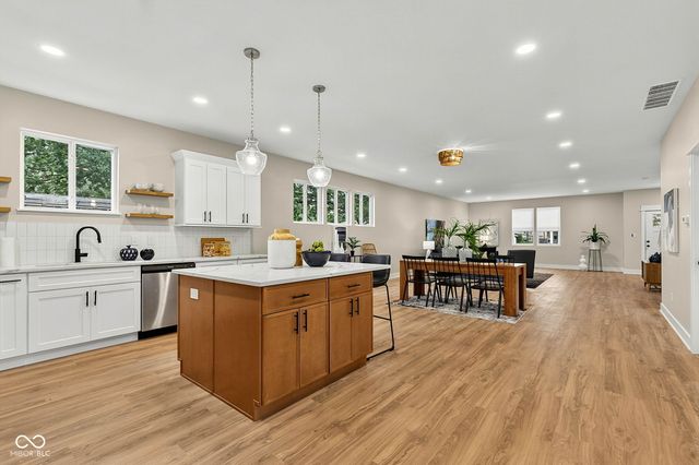 4548 Caroline Street, Indianapolis, IN 46205
