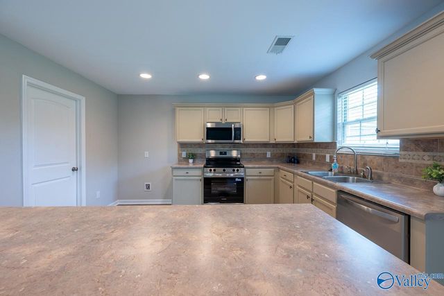 28056 Kawana Court, Athens, AL 35613
