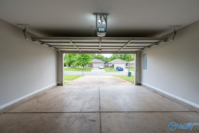 28056 Kawana Court, Athens, AL 35613