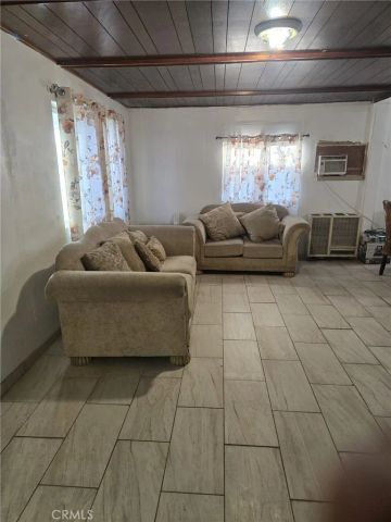 515 Crawford Street, Bakersfield, CA 93305