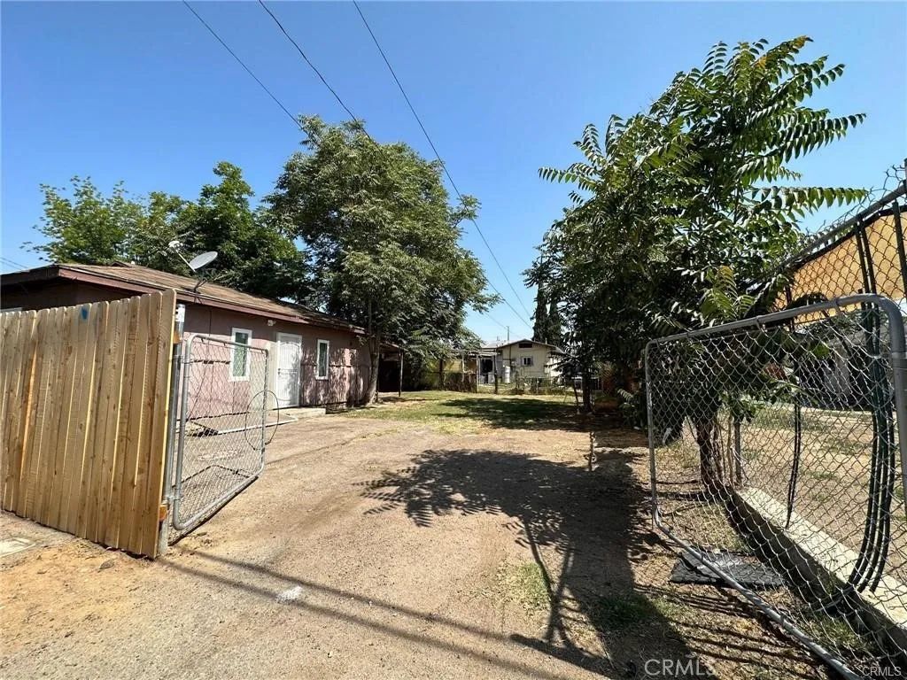 515 Crawford Street, Bakersfield, CA 93305