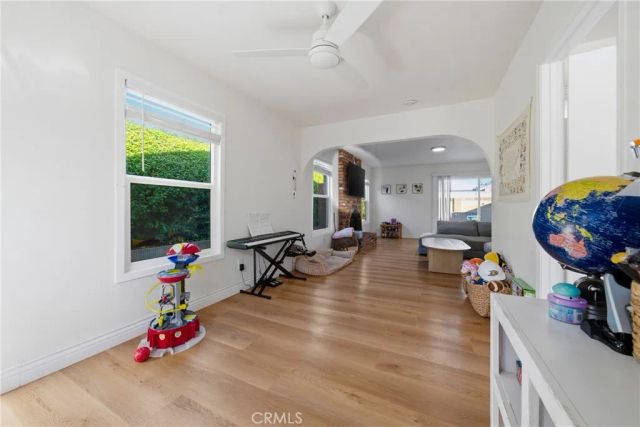 17571 Wrightwood Lane, Huntington Beach, CA 92649