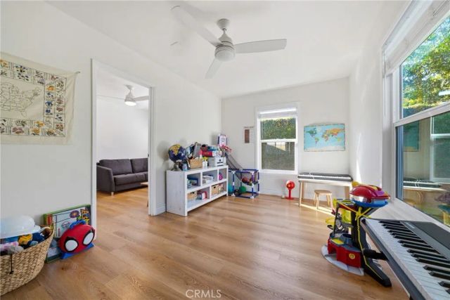 17571 Wrightwood Lane, Huntington Beach, CA 92649