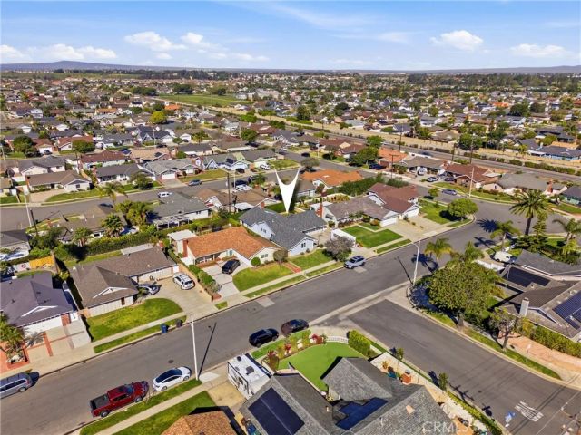 17571 Wrightwood Lane, Huntington Beach, CA 92649