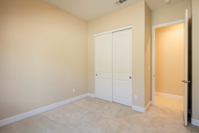 3636 Elberta Circle, Dinuba, CA 93618