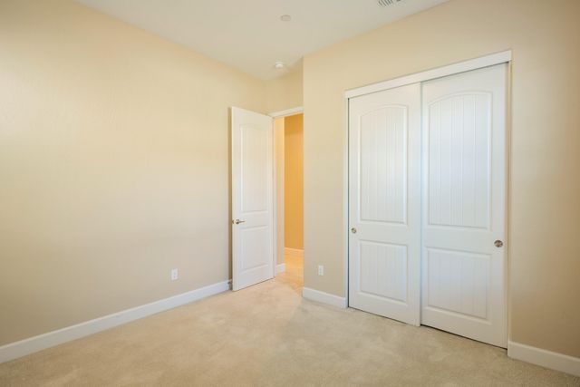 3636 Elberta Circle, Dinuba, CA 93618