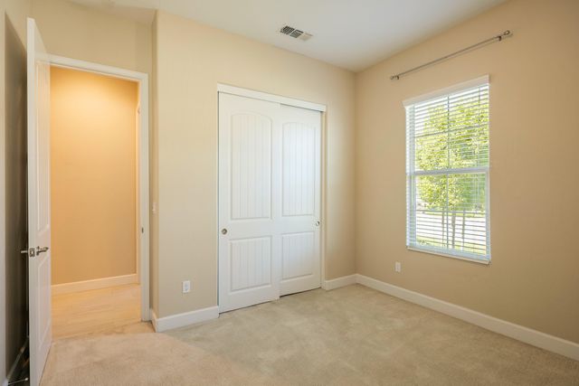 3636 Elberta Circle, Dinuba, CA 93618